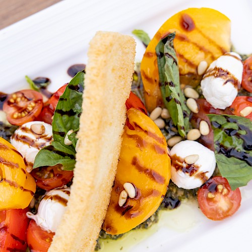 Hayes Mansion San Jose, Curio Collection by Hilton