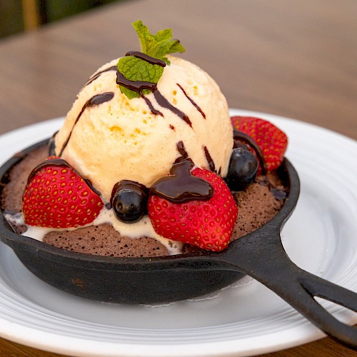 Hayes Mansion San Jose, Curio Collection by Hilton